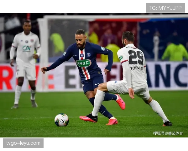 巴黎圣日耳曼3-1力克里昂，法甲揭幕战强势开局