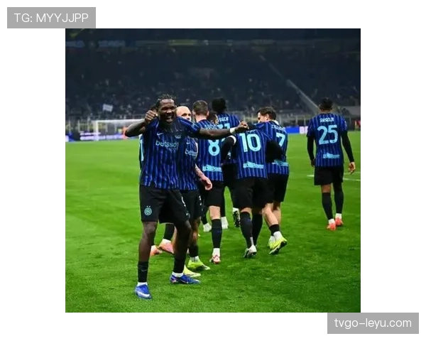 阿切尔比坐镇防线助国米状态回升，蓝黑军团焕发新生