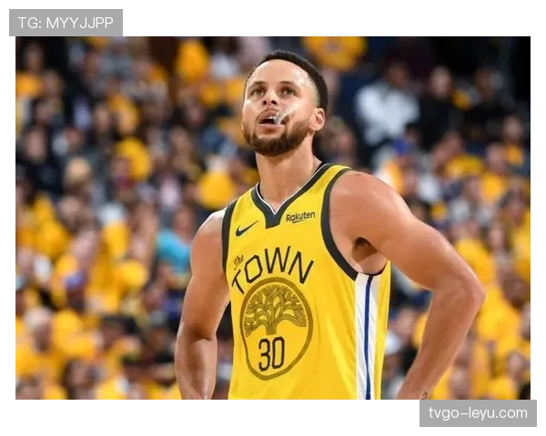 奥布拉克神勇扑救力挽狂澜，稳健表现引领球队逆转局势