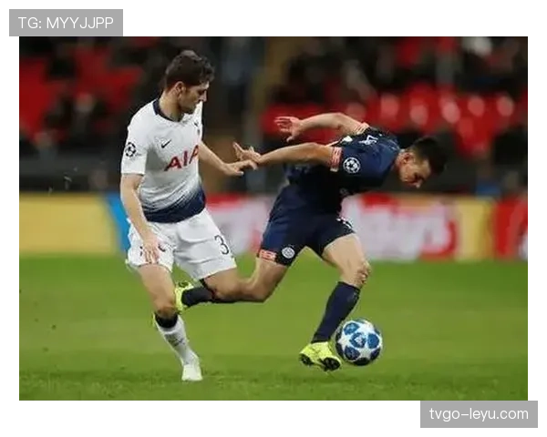 格罗宁根中场持续提升状态，助力球队逆袭获得关键胜利