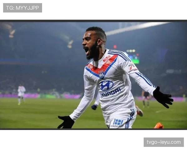 瑞安在布莱顿时期表现稳健，左路攻防持续提升