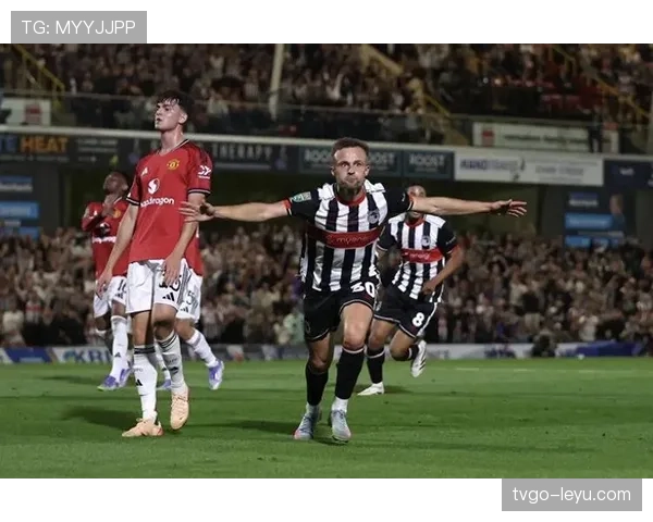 巴黎圣日耳曼的战术困境：巨星堆积却难掩争冠道路上的致命软肋