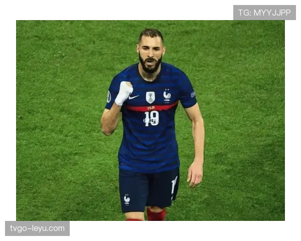 本泽马被质疑进球能力不足？得分效率与战术角色解析