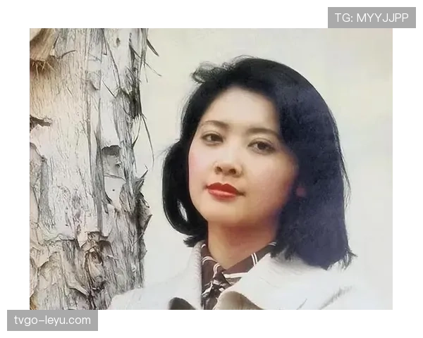 朱琳球场上拼到让人心疼，赛后行头奢得像电视剧，看完直傻眼